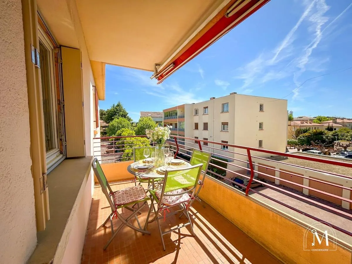 Lägenhet Spacieux T3 Avec Parking Au Coeur De Sanary